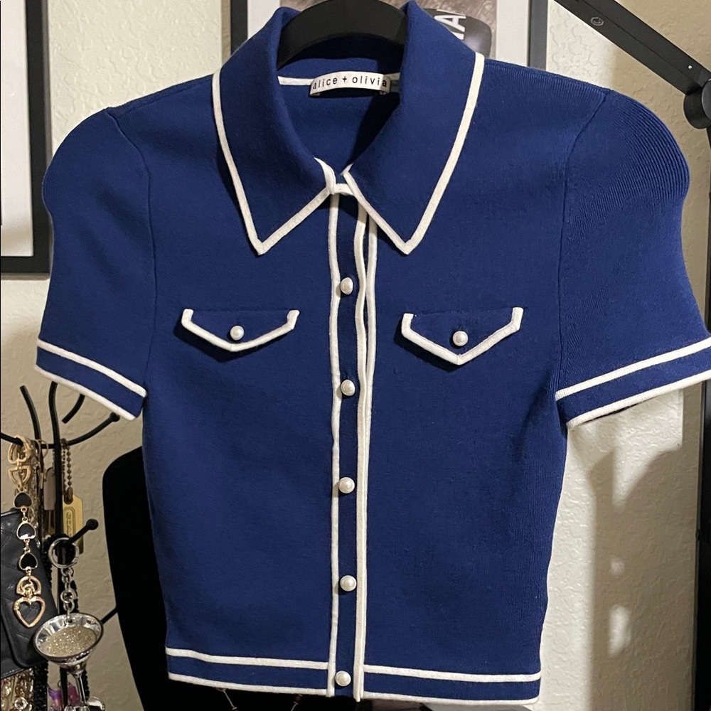 Alice + Olivia NWOT Navy Short Sleeve Cardigan with White Trim